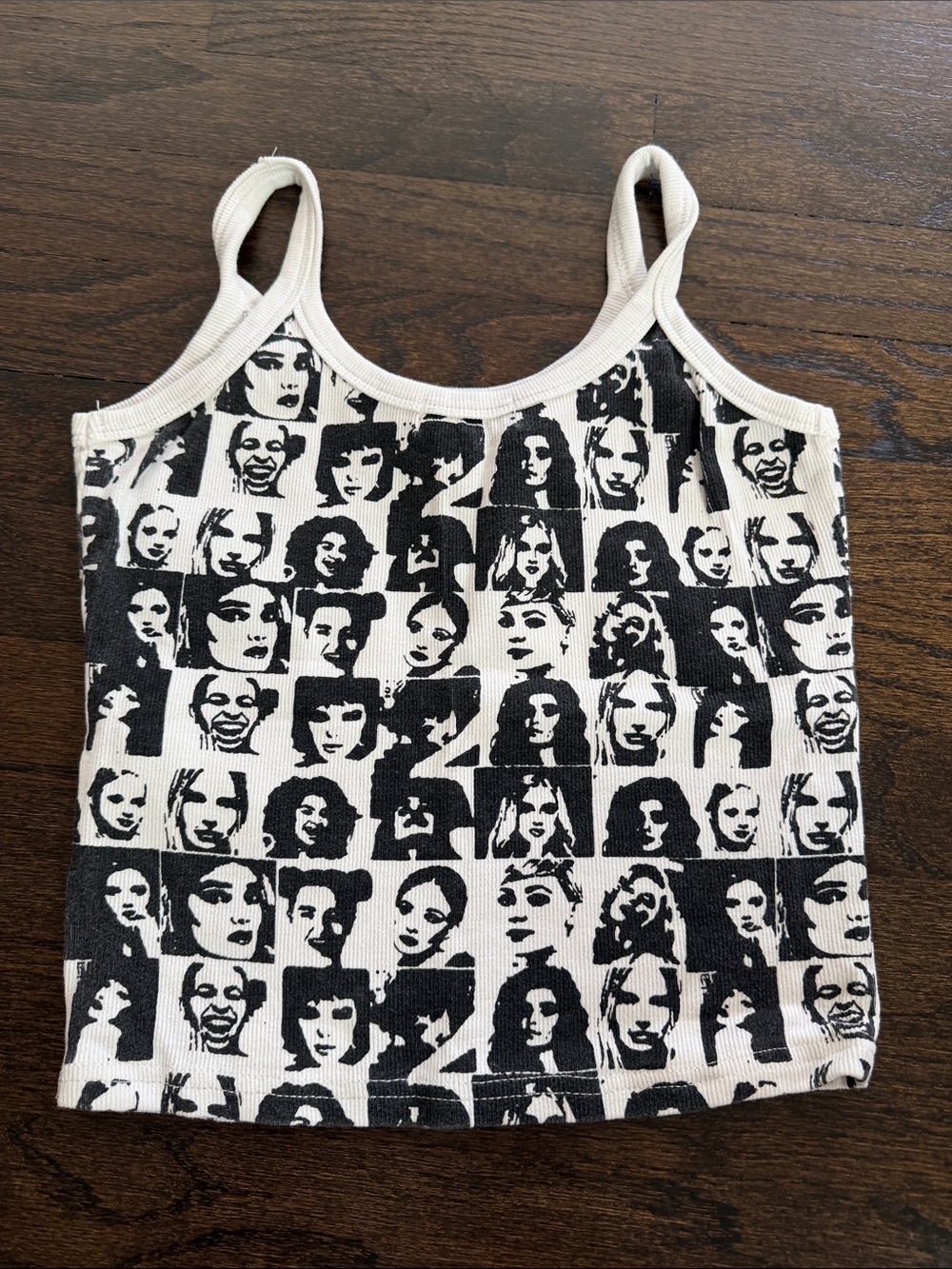 Edikted Womens Black & White Graphic Face Tank Top Size Small - Picture 5 of 5
